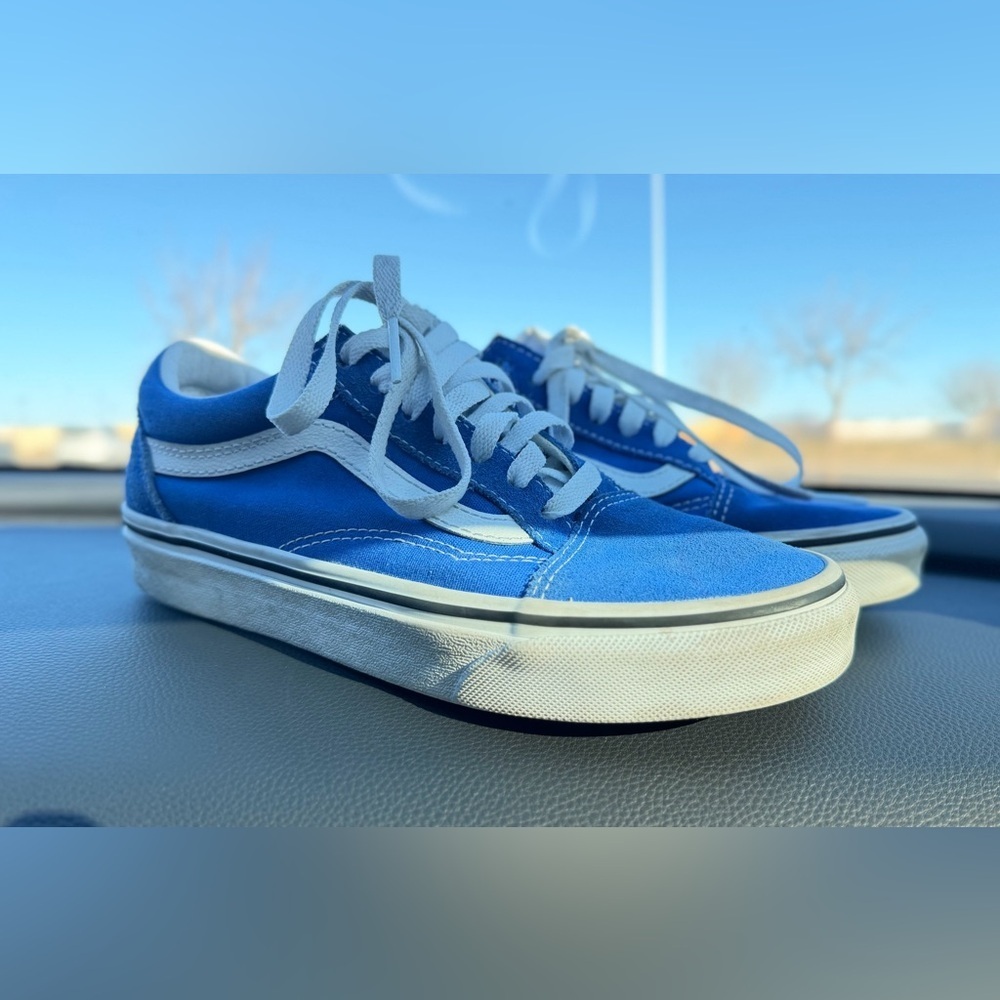 Vans Old Skool ultramarine/Blue Sneakers. Women’s 6.0 
Mens 4.5 clean shoes! - Picture 2 of 9